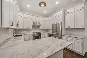 2107 N Clark St, Chicago, IL 60614 - Photo 10