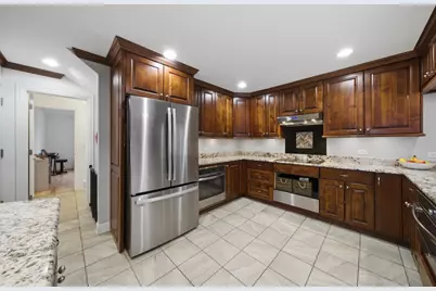 10608 Drummond Avenue, Melrose Park, IL 60164 - Photo 10