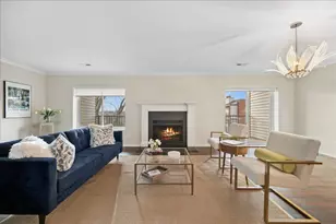 3030 Pheasant Creek Dr, Northbrook, IL 60062 - Photo 4