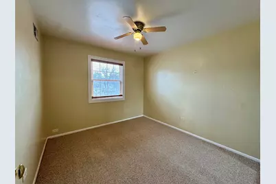 [Address not provided], Wheeling, IL 60090 - Photo 8