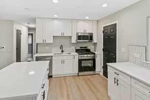 323 Mark Ave, Glendale Heights, IL 60139 - Photo 6