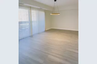 1671 Mission Hills Road #201, Northbrook, IL 60062 - Photo 4