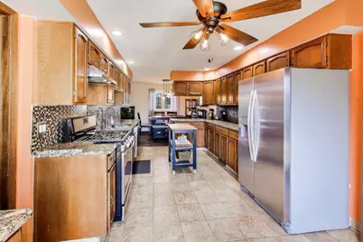 1075 Apricot Street, Hoffman Estates, IL 60169 - Photo 6