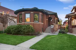 6524 N Campbell Ave, Chicago, IL 60645 - Photo 2