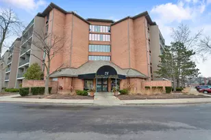 75 Kristin Cir, Schaumburg, IL 60195 - Photo 1