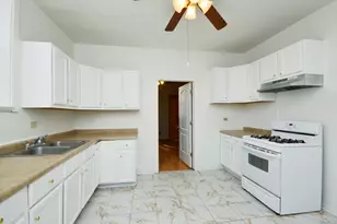 1154 W 17th St, Chicago, IL 60608 - Photo 4