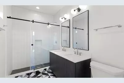 1801 W Grand Avenue #201, Chicago, IL 60622 - Photo 10