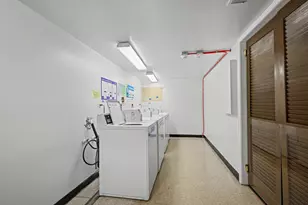 450 Raintree Ct, Glen Ellyn, IL 60137 - Photo 20