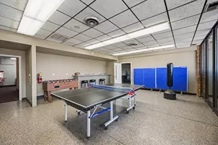 450 Raintree Ct, Glen Ellyn, IL 60137 - Photo 24