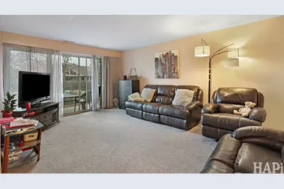 1300 Cromwell Court #1300, Vernon Hills, IL 60061 - Photo 8