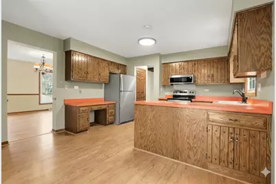 720 Meadow Wood Drive, Joliet, IL 60431 - Photo 6