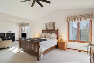 1332 Edington Ln, Mundelein, IL 60060 - Photo 12