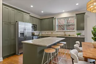 3241 W Palmer St, Chicago, IL 60647 - Photo 8