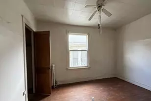 11336 S Calumet Ave, Chicago, IL 60628 - Photo 6