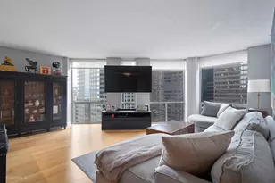 222 N Columbus Dr, Chicago, IL 60601 - Photo 2