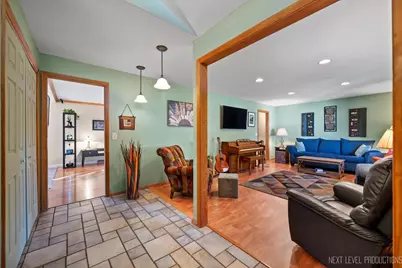 1367 Wauchope Drive, Elgin, IL 60123 - Photo 4