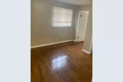 [Address not provided], Waukegan, IL 60085 - Photo 12