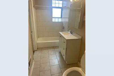 [Address not provided], Waukegan, IL 60085 - Photo 12