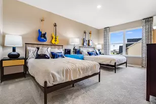 595 Lismore Cir, Elgin, IL 60124 - Photo 18