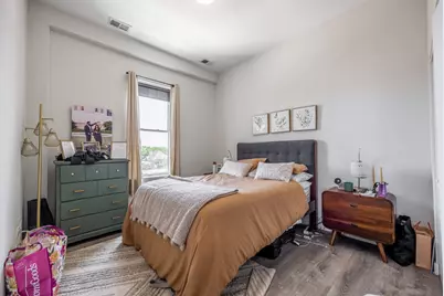 2247 W Lawrence Avenue #201, Chicago, IL 60625 - Photo 8
