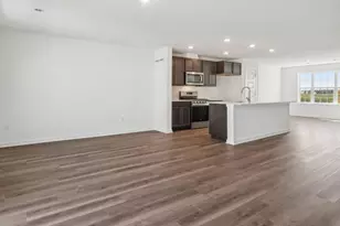 6510 Linden Trl, Wonder Lake, IL 60097 - Photo 4