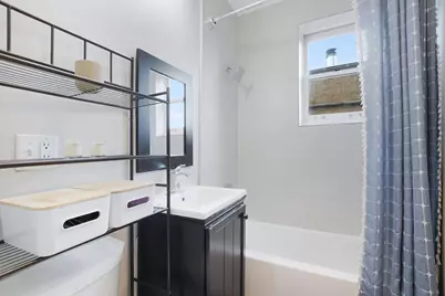 630 W Waveland Avenue #4A, Chicago, IL 60613 - Photo 12