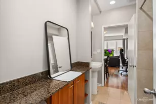 1740 W Foster Ave, Chicago, IL 60640 - Photo 12