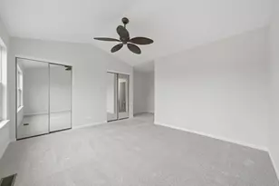 1304 Brookdale Dr, Carpentersville, IL 60110 - Photo 12