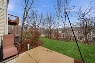 1304 Brookdale Dr, Carpentersville, IL 60110 - Photo 20