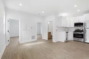 3040 N Drake Ave, Chicago, IL 60618 - Photo 2