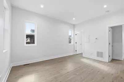 3040 N Drake Avenue #2R, Chicago, IL 60618 - Photo 6