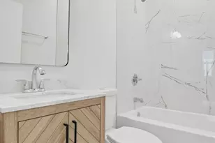 3040 N Drake Ave, Chicago, IL 60618 - Photo 10