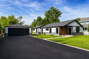 134 E Morrison Ave, Mount Prospect, IL 60056 - Photo 1