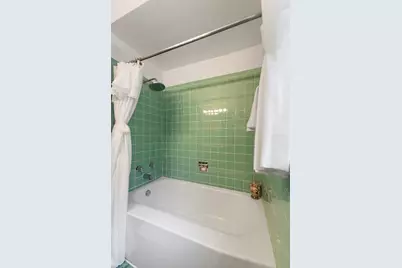 5141 N New England Avenue, Chicago, IL 60656 - Photo 14