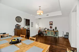 4315 N Troy St, Chicago, IL 60618 - Photo 8