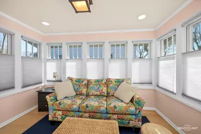 220 S Calumet Avenue, Aurora, IL 60506 - Photo 6