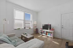 2350 W Charleston St, Chicago, IL 60647 - Photo 6