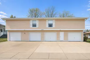 5332 Crescent Ln, Oak Forest, IL 60452 - Photo 2