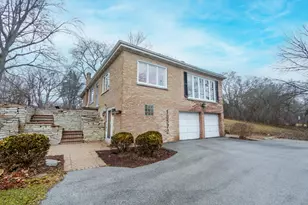 1S572 Rt 53 Hwy, Glen Ellyn, IL 60137 - Photo 1