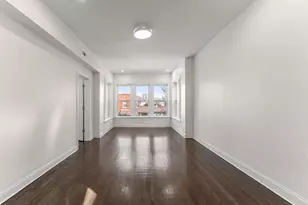 7532 S Champlain Ave, Chicago, IL 60619 - Photo 4