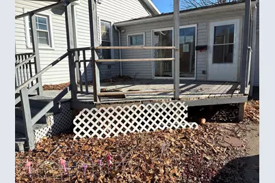 804 Monroe Avenue, Dixon, IL 61021 - Photo 2