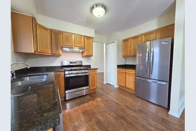 1013 E Meadow Lake Drive, Palatine, IL 60074 - Photo 8