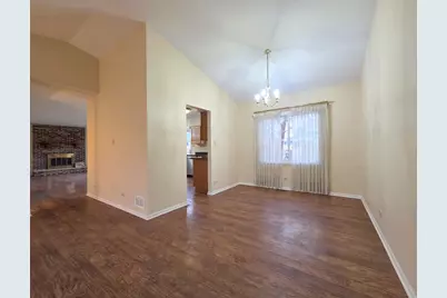 1013 E Meadow Lake Drive, Palatine, IL 60074 - Photo 4