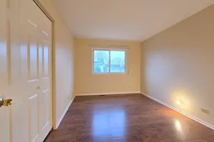 1013 E Meadow Lake Dr, Palatine, IL 60074 - Photo 20