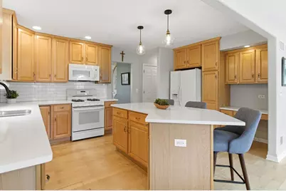 [Address not provided], Downers Grove, IL 60515 - Photo 8