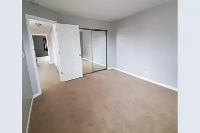 147 Polaris Drive, Lake in the Hills, IL 60156 - Photo 16