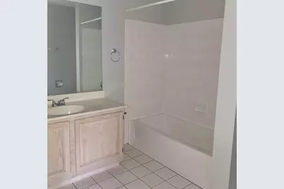 147 Polaris Drive, Lake in the Hills, IL 60156 - Photo 18