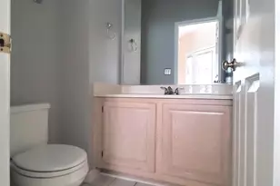 147 Polaris Dr, Lake in the Hills, IL 60156 - Photo 12