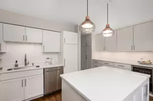 1750 W Julian St, Chicago, IL 60622 - Photo 8