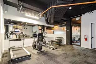 7645 N Sheridan Rd, Chicago, IL 60626 - Photo 12